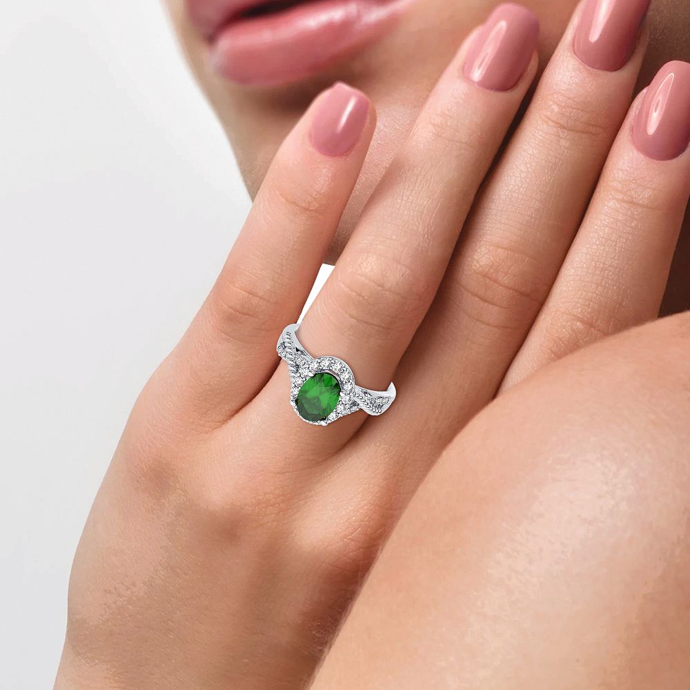 0.25 ct Emerald & Diamond Ring in 14K Gold