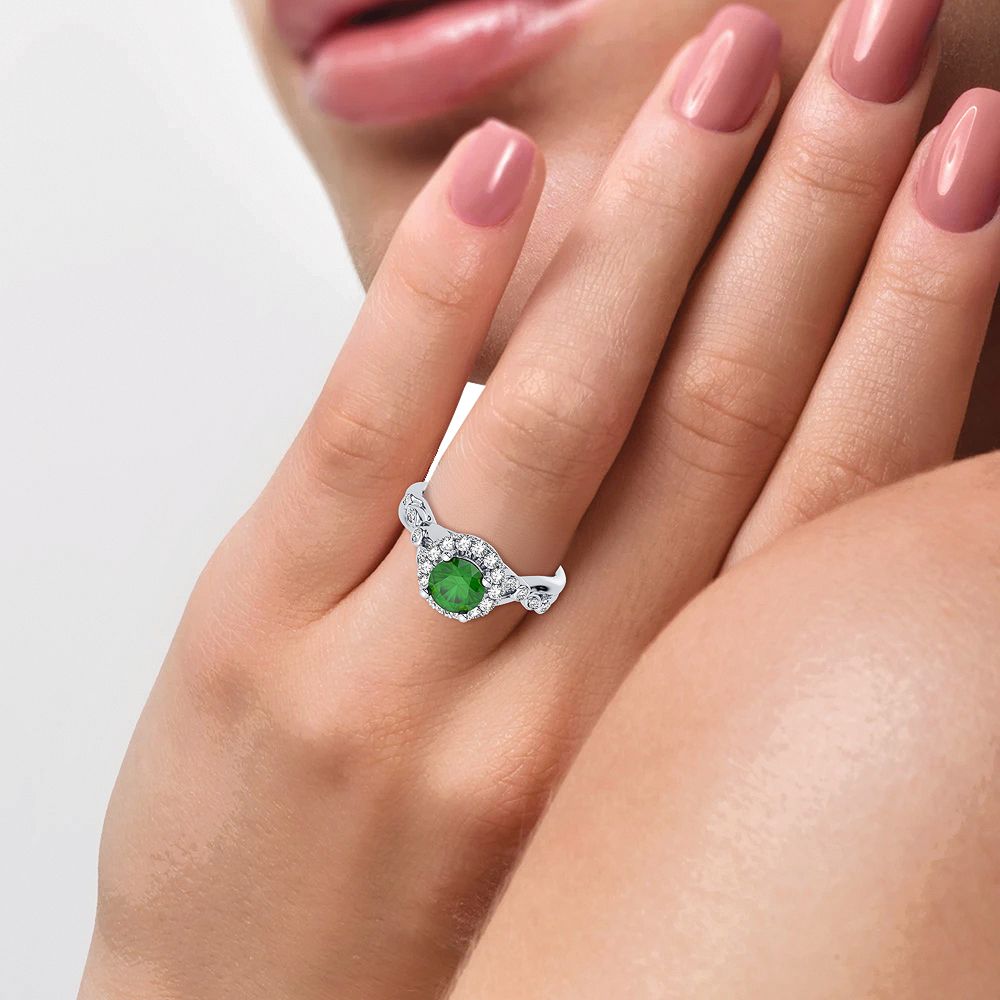 0.20 ct Emerald & Diamond Ring in 14K Gold
