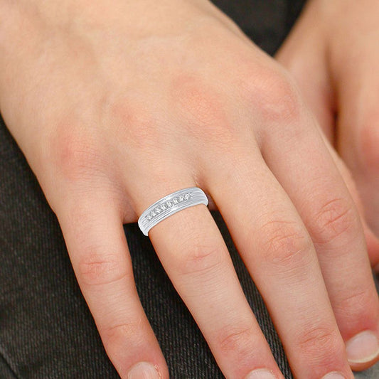 0.25 ct Men's Diamond Ring in 10K Gold