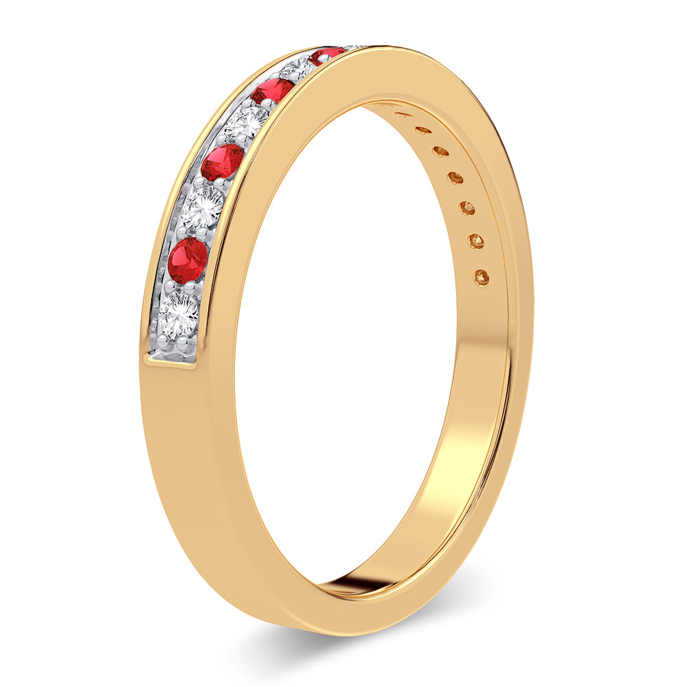 0.12 ct Diamond Band in 14K Gold