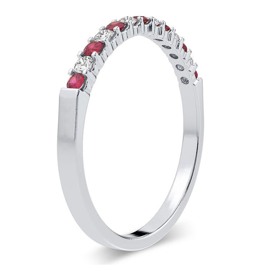 0.10 ct Diamond Band in 14K Gold